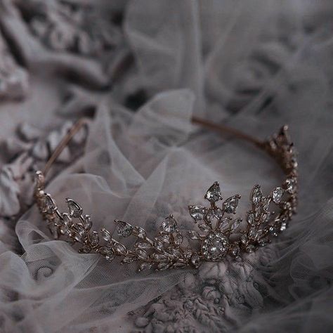 Princess Aesthetic Tiara, Princess Crown Aesthetic, Royalty Core, Fantasy Crown, Ideal Aesthetic, Simplistic Wallpaper, Crown Aesthetic, Royal Core, Princess Fairytale