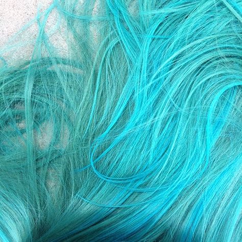 Atomic Turquoise Manic Panic, Miku Hair, Manic Panic Hair, Oxenfree, Turquoise Hair, Hair Aesthetic, Manic Panic, Ex Machina, Dream Hair