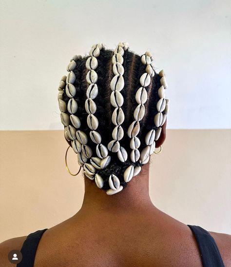 Twa Hairstyles, Girls Natural Hairstyles, Cowrie Shells, Like Art, Braided Hairstyles For Black Women, Favorite Hairstyles, Trending Hairstyles, Artistic Hair, Tiny Treasures