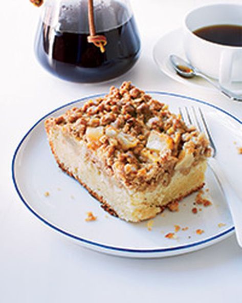 Coffee Cake Sour Cream, Pear Coffee Cake Recipe, Pear Coffee Cake, Cake Sour Cream, Sour Cream Coffee Cake, Brownie Desserts, Ginger Nut, Oreo Dessert, Coffee Cake Recipes