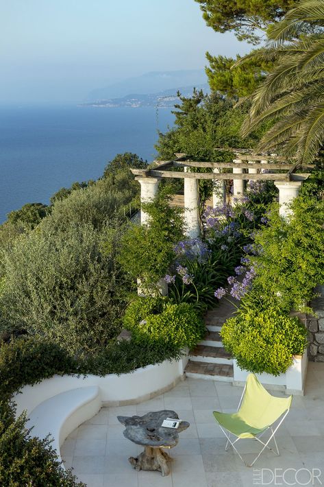 HOUSE TOUR: A Capri Island House That Capitalizes On Indoor Outdoor Living Italian Resort, Capri Italia, Resort Island, Island Of Capri, Capri Island, Capri Italy, San Michele, Island House, Mediterranean Garden