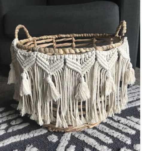 Macrame Basket, Macrame Garland, Free Macrame Patterns, Macrame Plant Hanger Patterns, Fiber Wall Art, Makramee Diy, Sewing Cushions, Macrame Knots Pattern, Blankets And Pillows