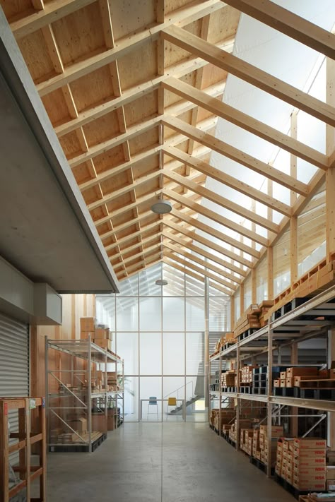 Mass Timber, Timber Truss, Timber Architecture, Timber Roof, Warehouse Design, Wooden Architecture, Wood Architecture, Roof Architecture, Roof Trusses