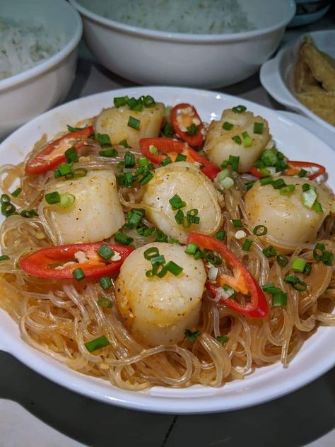 Tom Yum Paste, Tom Yum, Glass Noodles, Asian Noodles, Rice Ingredients, Chopped Garlic, Basmati Rice, Rice Noodles, Seafood Dishes