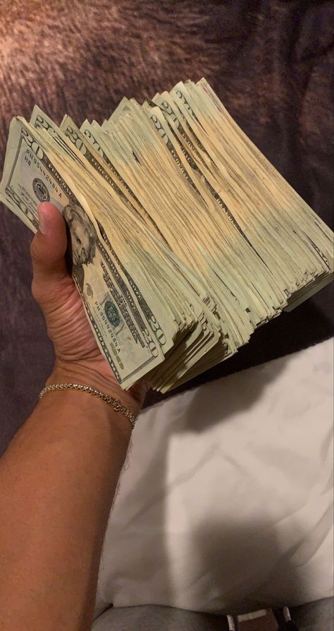 Money in hand for visualization Money Pile, Money Aesthic, Cash Asthetic Picture, Stack Money, Stack Money Aesthetic, Cash In Hand, Cash Stacks Money, A Lot Of Money, Pic Of Money In Hand