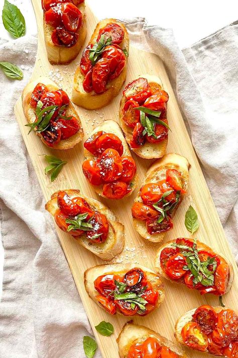 Recipe for Roasted Cherry Tomato Bruschetta Cherry Tomato Appetizer Recipes, Roasted Cherry Tomato Bruschetta, Roasted Tomato Bruschetta, Tomato Appetizer Recipes, Cherry Tomato Bruschetta, Cherry Tomato Appetizers, Cherry Tomato Pasta Sauce, Tomato Bruschetta Recipe, Tailgate Treats