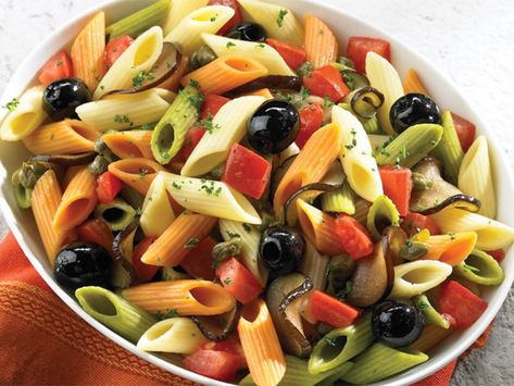 Looking for an authentic Italian recipe? Try Barilla's step-by-step recipe for Barilla® Tri-Color Penne Capri for a delicious meal! Vege Pasta, Penne Pasta Salad, Pasta With Onions, Penne Pasta Salads, Barilla Recipes, Rotini Pasta Salad, Feta Pasta Salad, Eggplant Pasta, Vegetable Salads