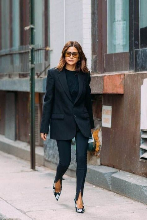 Black Blazer Street Style, Blazer Street Style, Christine Centenera, Outfits Edgy, Popsugar Fashion, Looks Street Style, Looks Black, All Black Outfit, Black Women Fashion