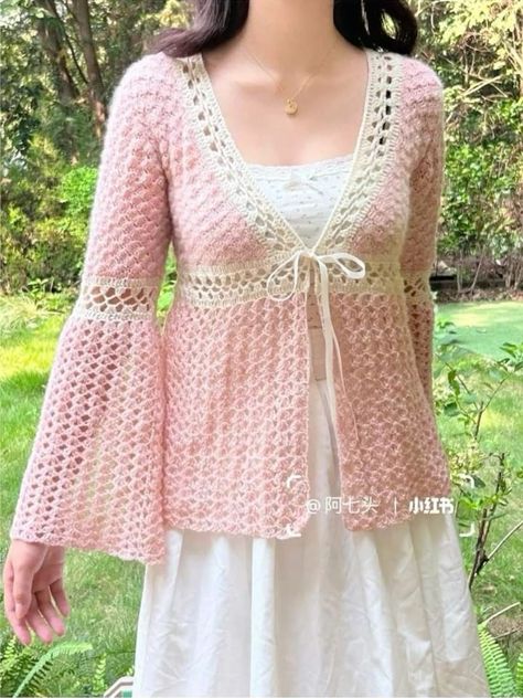 Crochet Sweater Design, Crochet Business, Crochet Design Pattern, Crochet Clothing And Accessories, Crochet Fashion Patterns, Easy Trendy Outfits, Funny Text, Crochet Handbags, Crochet Afghan