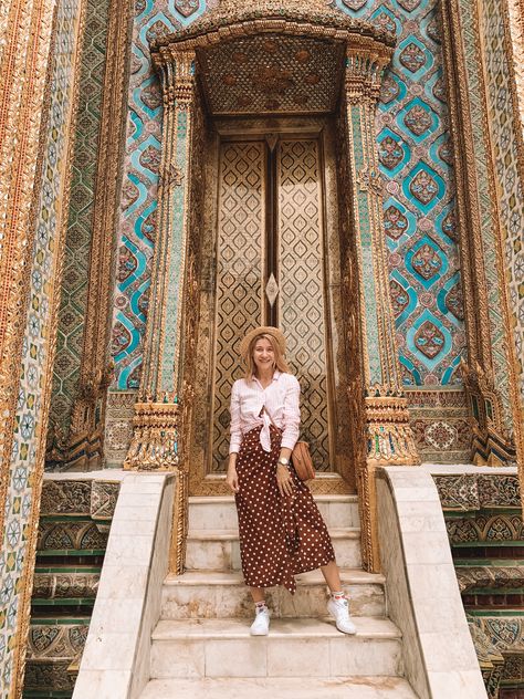 The Grand Palace, Bangkok Wat Phra Kaew @bushkovochka Bangkok Illustration, Bangkok Instagram, Bangkok Cafe, Thailand Travel Clothes, Bangkok Photography, Bangkok Temples, Bangkok Outfit, Bangkok Market, Bangkok Photos