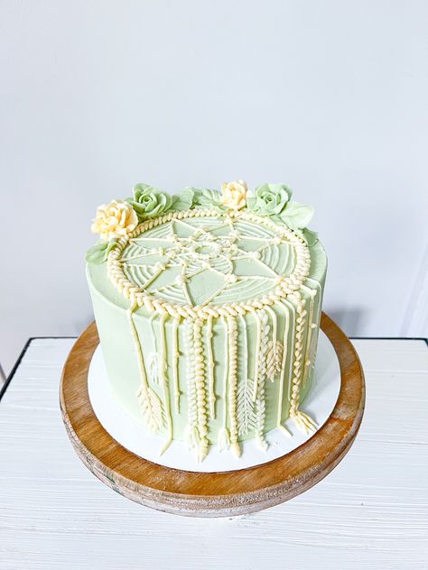 Boho Cakes, Dream Catcher Cake, Bohemian Cake, Bohemian Birthday, Cakes Decorated, Sheet Cake Designs, Floral Cakes, Boho Dream Catcher, Boho Cake