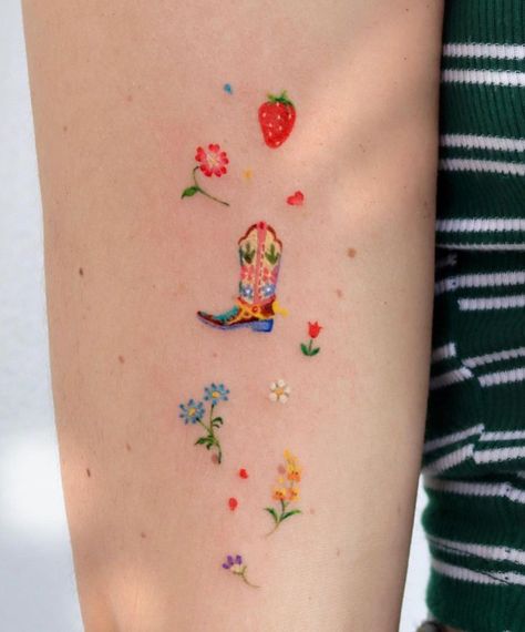 Small Colorful Tattoos, Colour Tattoo For Women, Small Tattoos For Women, Colorful Tattoo, Cowboy Tattoos, Food Tattoos, Funky Tattoos, Wicked Tattoos, Elegant Tattoos