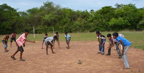 Traditional Game in India: Seven Stones Playing Indian Games, Village Games, Marble Pieces, Stone Game, Dance Of India, Indians Game, Traditional Game, Children's Games, Modern Gadgets