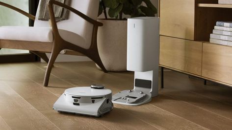 Samsung's super-advanced Jet Bot AI Plus robot vacuum cleaner is now ready for purchase. Intelligent Robot, Smart Vacuum, Smart Home Appliances, Best Vacuum, Irobot Roomba, Digital Trends, Robot Vacuum Cleaner, Floor Care, Self Driving