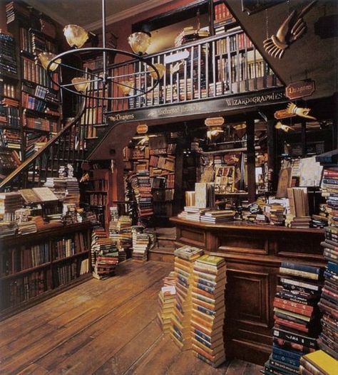 Bookstore from Harry Potter series - Flourish and Blotts was first established in Diagon Alley in the year of 1454 Home Libraries, Dream Library, Casa Fantasy, Lots Of Books, Books Decor, Beautiful Library, Hogwarts Aesthetic, Diagon Alley, Dream Pop