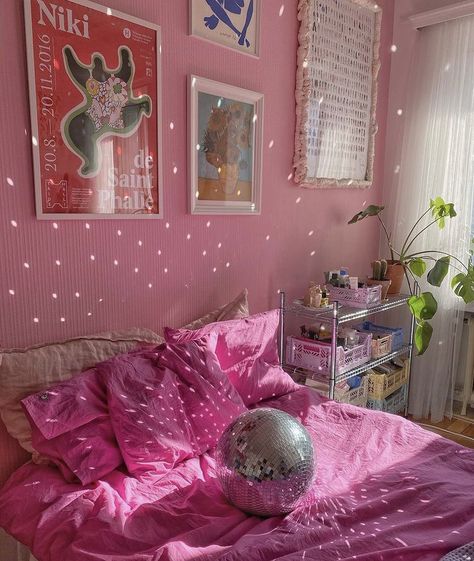 🌿 on Twitter: "… " Aesthetic Room Ideas, Visually Pleasing, Pastel Room, Indie Room, Cute Room Ideas, Aesthetic Rooms, Pretty Room, Dreamy Room, Pink Room