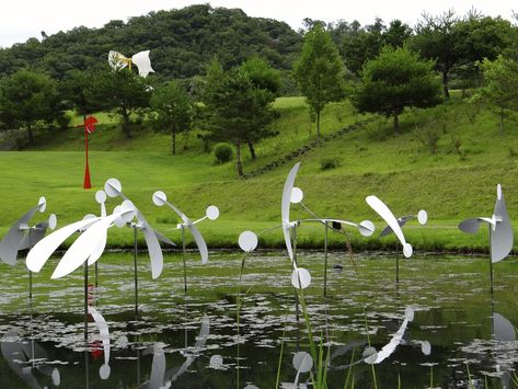 Water Sculpture, Wind Art, Wind Sculptures, Metal Sculptures, Kinetic Art, Metal Art Sculpture, Bird Sculpture, Metal Projects, Land Art