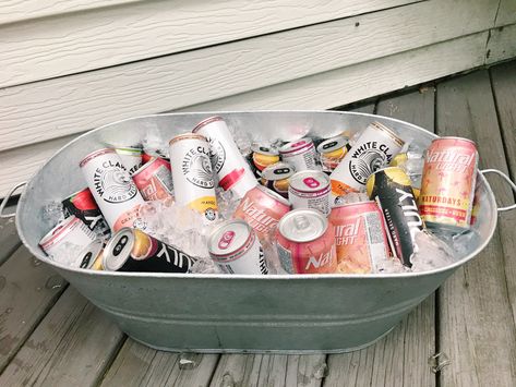 Drinks In Buckets, Drink Buckets For Parties, Drink Cooler Ideas, Drinks Bucket, Pastel Drinks, Drink Bucket, Beverage Tub, Party Aesthetic, Birthday Inspo