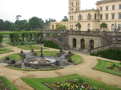 Osbourne House (castle!) Castle Courtyard Garden, Big Castle House, Castle Garden Aesthetic, Castle Like Homes, Osbourne House, Castle Exterior, House Castle, Homes Exterior, Castle Aesthetic