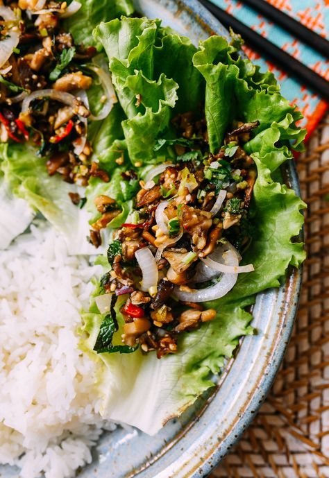 Laab Recipe, Larb Recipe, Oyster Mushroom Recipe, Lettuce Recipes, Woks Of Life, The Woks Of Life, Asian Recipe, Meat Salad, Vegan Fish