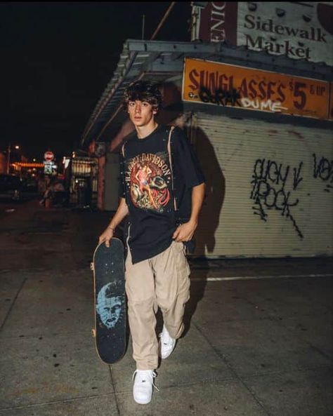 Summer Skater Outfits, Skater Boy Fashion, Skater Boys Fashion, Grunge Skater Boy, Skater Grunge Outfits, Skater Aesthetic Outfits, Skater Style Men, Skater Boy Outfits, Skate Outfit