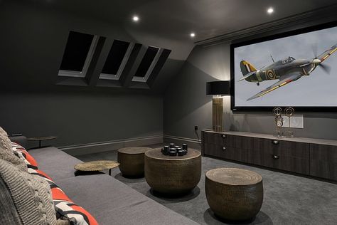 Cinema room loft conversion with veluxs Home Cinema Room Ideas, Luxury Home Cinema Room, Theater Room Ideas, Bedroom Attic Ideas, Home Theater Room Design, Theater Room Design, Snug Room, Open Loft, Home Cinema Room