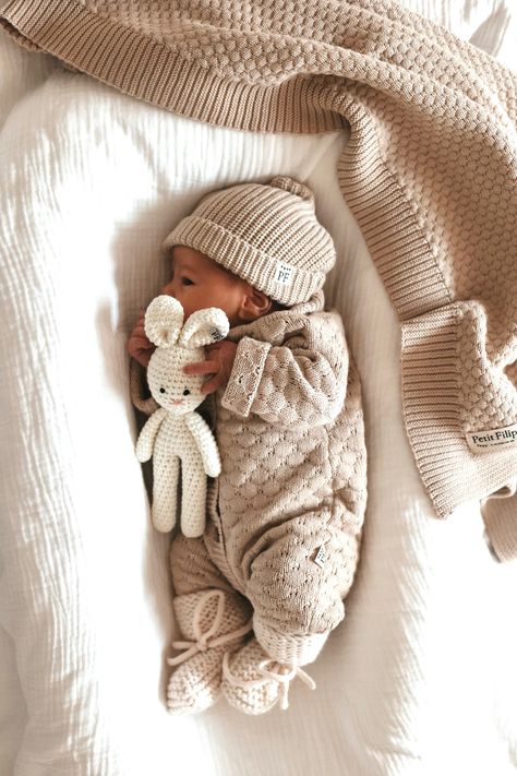 Baby Clothing – Petit Filippe Cute Babies Pictures, Infant Aesthetic, Bany Girl, Baby Outfits Boy, Cute Babys, Newborn Style, Boy Babies, Newborn Baby Boy Clothes, Short Beanie