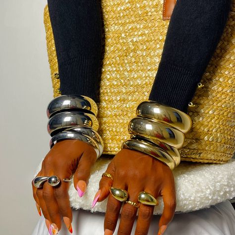 The Aura Bangles Shop Aura now on www.pinupqueens.shop in Big and Mini Sizes Big Aura: 85 Cedis Mini Aura: 65 Cedis Chunky Waterdrop Ring: 60 Cedis Available in Gold and Silver Call 0541471174 for inquiries Water Drops, Gold And Silver, Aura, Bangles, Silver, Gold