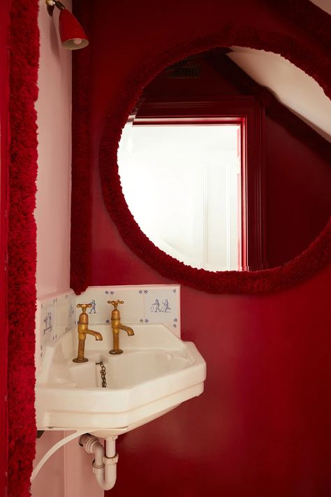 Shower Shelves Ideas, Shower Wall Shelf, Antique Tub, Buchanan Studio, Burgundy Bathroom, Princess Bathroom, Pink Toilet, Bold Bathroom, Tiled Bathroom