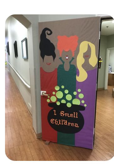 Halloween Classroom Door Hocus Pocus, I Smell Children Door Decoration, Hocus Pocus Door Decorations For School, Hocus Pocus Classroom Door, Hocus Pocus Door Decor, Hocus Pocus Door, Halloween Door Ideas, Halloween Doors, Halloween Classroom Door