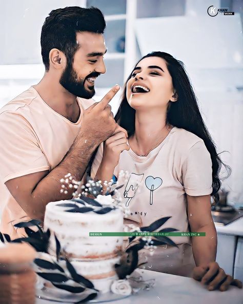 Couples Birthday Photoshoot With Cake, Anniversary Poses Ideas Couple Pics With Cake, Couple Birthday Photoshoot Ideas, Couple Bday Pics, Couple Birthday Poses, Couple Cake Photoshoot, Happy Birthday Couple Pic, Birthday Photoshoot With Boyfriend, Birthday Couple Photoshoot