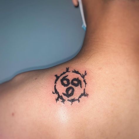 Vancouver Tattoos | Jenna Riel on Instagram: “sasuke curse mark x 999 for @byron.jp • • • • • • #tattoo #vancouver #selftaughtartist #sasuke #cursemark #sasukenaruto #narutotattoo…” Juice World Tattoo 999, Wrld Tattoos, Sasuke Curse Mark, Jp Tattoo, 999 Tattoo, Curse Mark, Angelic Symbols, Tattoo Catalog, Tribute Tattoos