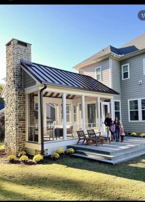 Outdoor Design Ideas, Back Porch Designs, Outdoor Decor Ideas, Screened Porch Designs, Four Seasons Room, Sunroom Addition, Three Season Room, Porch Addition, Gardening Projects