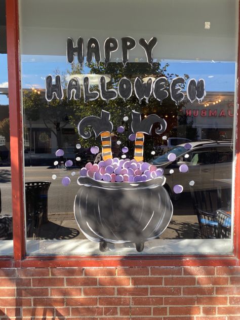 Painting windows for fun Halloween Window Painting Ideas Diy, Halloween Window Painting Ideas Scary, Halloween Window Display Paint, Halloween Windows Painted, Halloween Window Drawing Ideas, Window Painting Ideas Halloween, Halloween Painted Windows, Pumpkin Window Painting, Halloween Window Art Paint