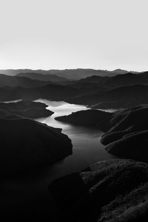 Beautiful River, Fotografi Kota, Flickr Com, Between Two Worlds, Black And White Landscape, Late Afternoon, January 27, Aerial Photo, Black And White Portraits