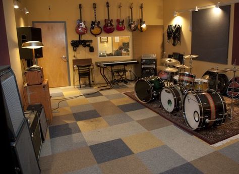 Home Music Studio Design, Studio Music Room, Music Studio Design, Room Decor For Men, Drums Studio, Music Room Design, Drum Room, Home Music Rooms, Rehearsal Room