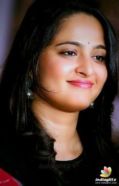 Anushka Photos - Telugu Actress photos, images, gallery, stills and clips - IndiaGlitz.com Useful Tips, Anushka Setty, Anushka Pics, Anushka Photos, Sparkly Eyes, Anushka Shetty, Actress Wallpaper, Sweet Night, Indian Beauty Saree