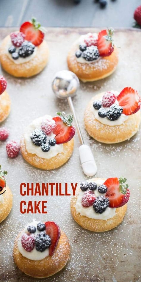 Chantilly cake; white cake donuts are turned upside down then filled with an almond infused cream frosting and topped with fresh berries! Small Chantilly Cake, Chantilly Bundt Cake, Berry Chantilly Cupcakes, Chantilly Desserts, Chantilly Cheesecake, Chantilly Cupcakes, Chantilly Cakes, Chantilly Frosting, Hawaii Recipe