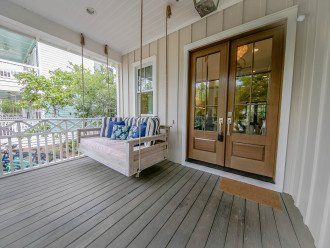 Florida Vacation Rentals - Beach Houses, Condos & More Tesla Charger, Beach Highlights, Master Bath Suite, Thermador Appliances, Beach Cart, Chef's Kitchen, Pickle Ball, Santa Rosa Beach, Private Beach