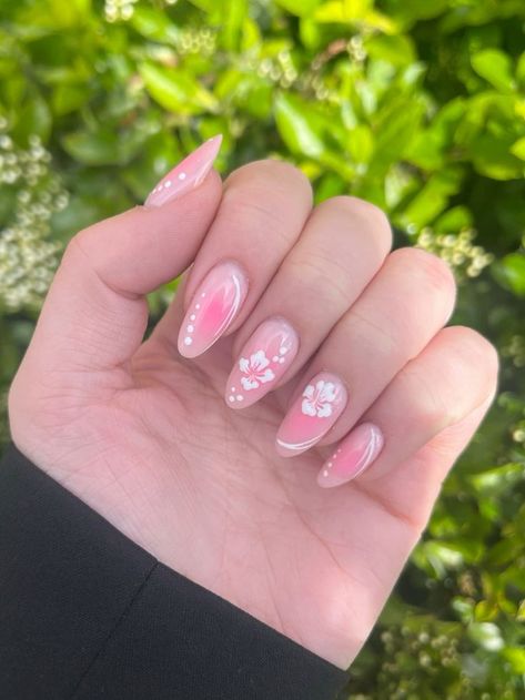 Nails For Summer With Flowers, Pink Floral Almond Nails, Summer Nails 2024 Hibiscus, Pink Aura Nails With Flowers, Summer Nail Hibiscus, Beach Nails Hibiscus, Pink Ombre Flower Nails, Pink Hibiscus Nails French Tip, Almond Hawaiian Flower Nails