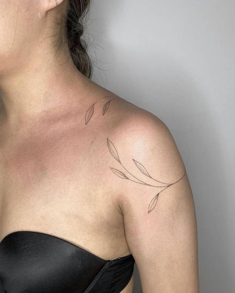 Upper Arm Leaves Tattoo, Vine Wrap Shoulder Tattoo, Leaves Arm Band Tattoo, Wrapped Shoulder Tattoo, Arm Leaves Tattoos For Women, Shoulder Cap Tattoos For Women Simple, Clavicle Shoulder Tattoo, Leaves Wrapped Around Shoulder Tattoo, Leaves Shoulder Tattoos For Women