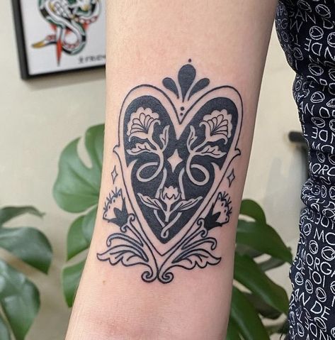 American Traditional Tattoo Ideas, Traditional Tattoo Ideas, Sick Tattoo, Poke Tattoo, Dainty Tattoos, Dream Tattoos, American Traditional Tattoo, American Traditional, Skin Art