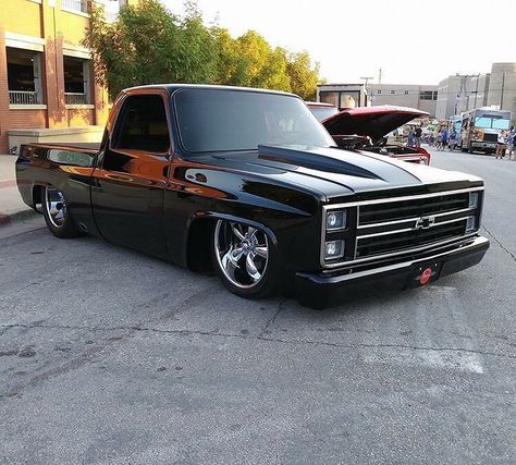 1984 Chevy Truck, Low Trucks, Classic Cars Trucks Chevy, Mobil Mustang, Chevy Stepside, Chevy Trucks Silverado, Chevy Diesel Trucks, Lowrider Trucks, C10 Chevy Truck