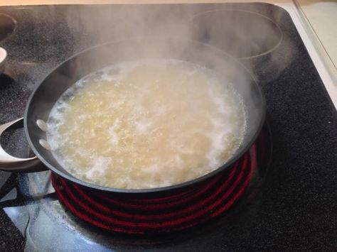 Boiling Water; Save 15 Minutes Every Time You Make Pasta Pasta Boiling, Pasta Dishes Recipes, Boiling Pasta, Make Pasta, Pasta Spaghetti, Spaghetti Pasta, Boiling Water, The Sauce, Cooking Food