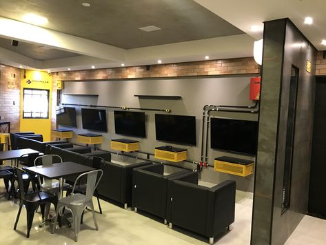 Gaming Cafe Design, Game Room Layout, Playstation Shop, Gaming Cafe, Playstation Room, Game Net, Vr Room, Gaming Computer Room, Video Game Room Decor