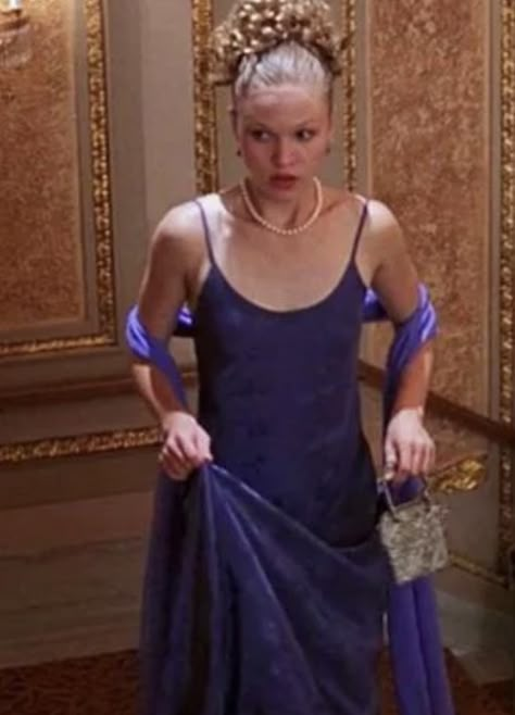 Kat Stratford Prom, 1990s Prom Dress, Purple Dress Aesthetic, 2000s Dresses, 2000s Prom Dress, 2000s Prom, Kat Stratford, 90s Prom Dress, 90s Prom