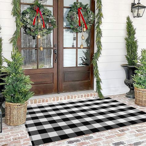 Outdoor rug for your porh. KILOCOCO Buffalo Plaid Checkered Rug - 4'x6’ Front Door Mat Outdoor,Black and White Outdoor Rug, Cotton Washable Front Porch Rug Layered Doormats #porch #rug #outdoorrug #buffaloplaid Layered Door Mats, Front Door Mat Outdoor, Rug Layered, Front Porch Rug, Porch Farmhouse, Door Mat Outdoor, Plaid Rug, Farmhouse Entryway, Porch Rug