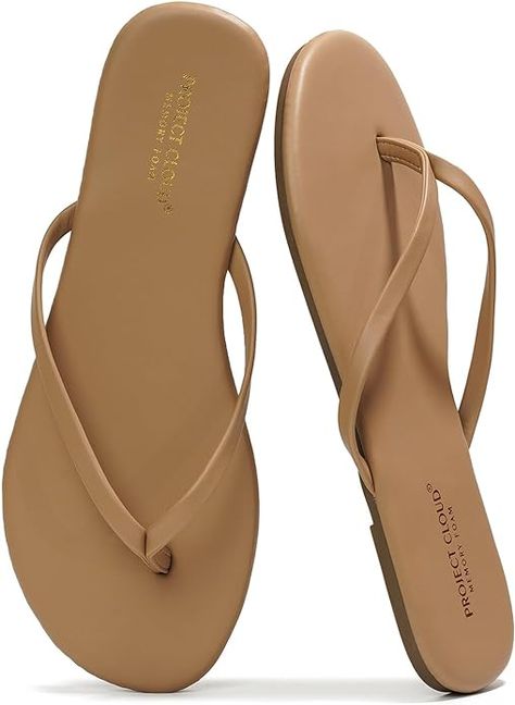 The elegant leather sandals for women are crafted for style and durability. Ideal for various occasions, they provide a sophisticated look while ensuring lasting comfort and quality. Cloud Sandals, Flip Flops For Women, Open Toed Shoes, Women Footwear, Flats For Women, Slides For Women, Summer Slippers, Walking Sandals, Leather Sandals Women