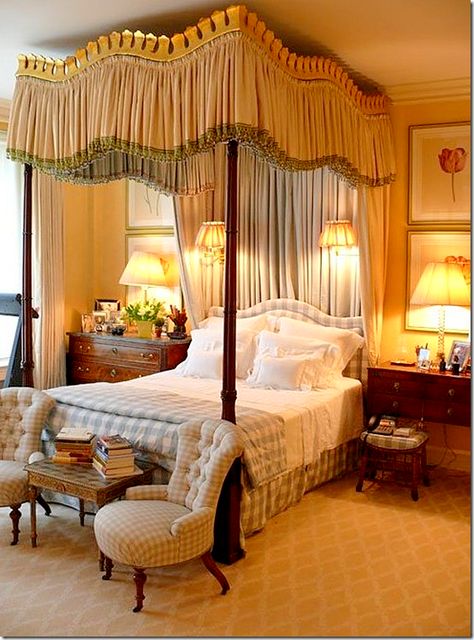 This gorgeous bed uses a dressier “unmade bed” look, with a duvet and an emphasis on the fine linens. English Bedroom, Neoclassical Home, French Country Bedrooms, Four Poster Bed, Four Poster, Poster Bed, Country Bedroom, Dreamy Bedrooms, Elegant Bedroom