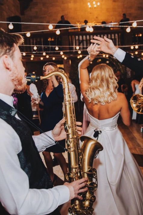 Boujee Music Live entertainment playing the saxophone with the brise being spun on the dancefloor. Jazz Themed Wedding, Live Band Wedding Reception, Saxophone Wedding, Wedding Saxophone, Jazz Band Wedding, Wedding Jazz Band, Live Music Wedding Receptions, Live Music Wedding, Live Music At Wedding